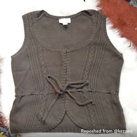 Knit Vest - Picture 2 of 6